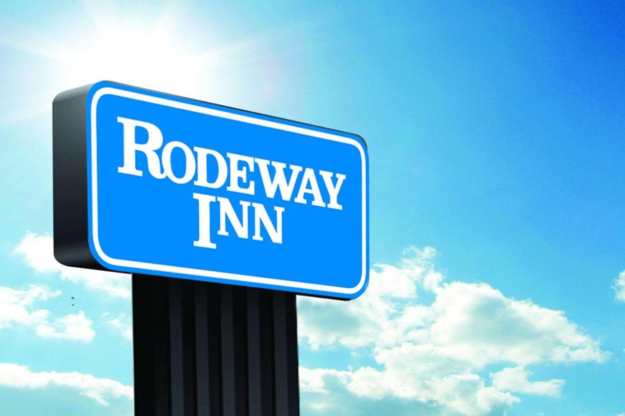 Rodeway Inn La Crosse Exteriör bild