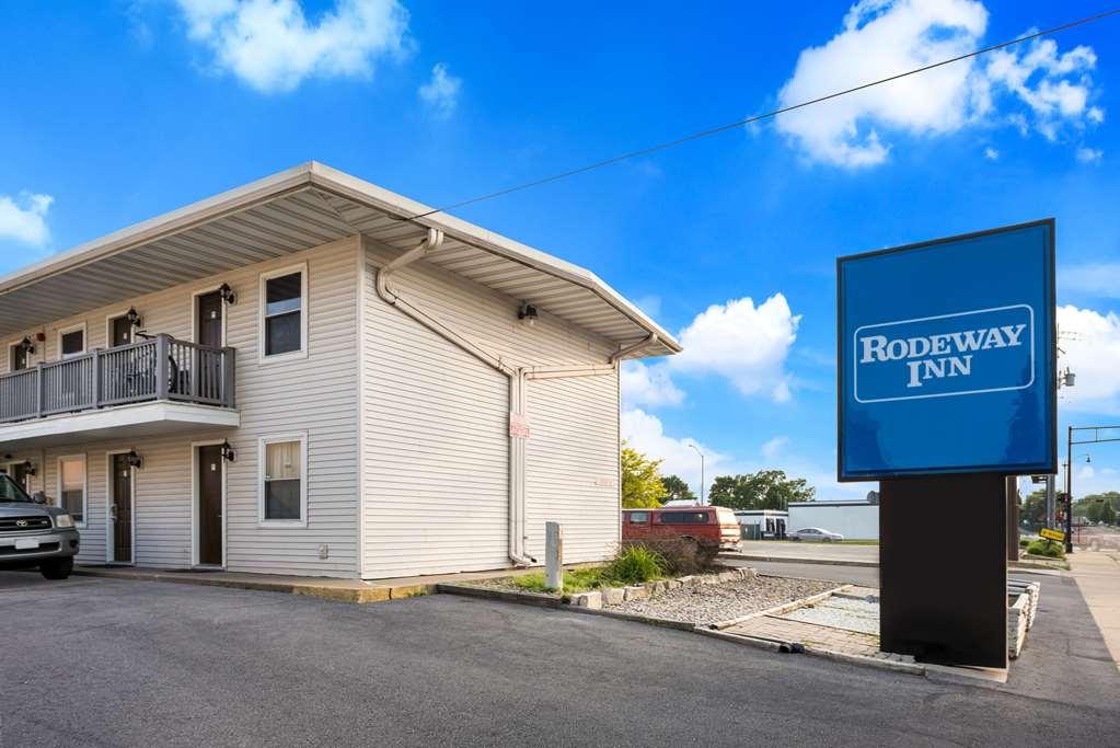 Rodeway Inn La Crosse Exteriör bild